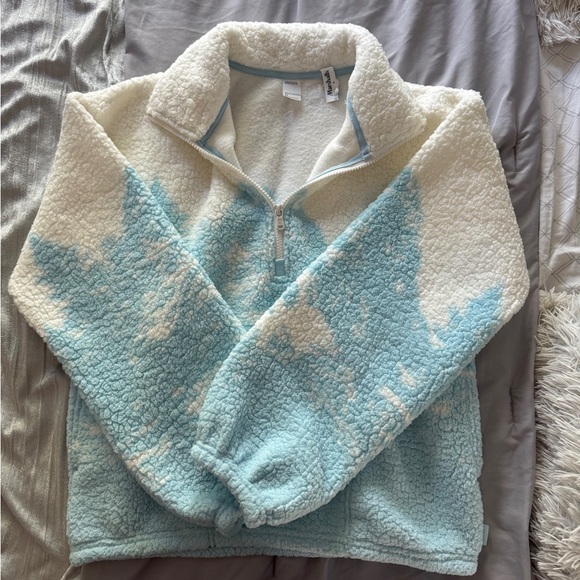 Gilly Hicks Cream and Light Blue Sweater - Picture 2 of 5